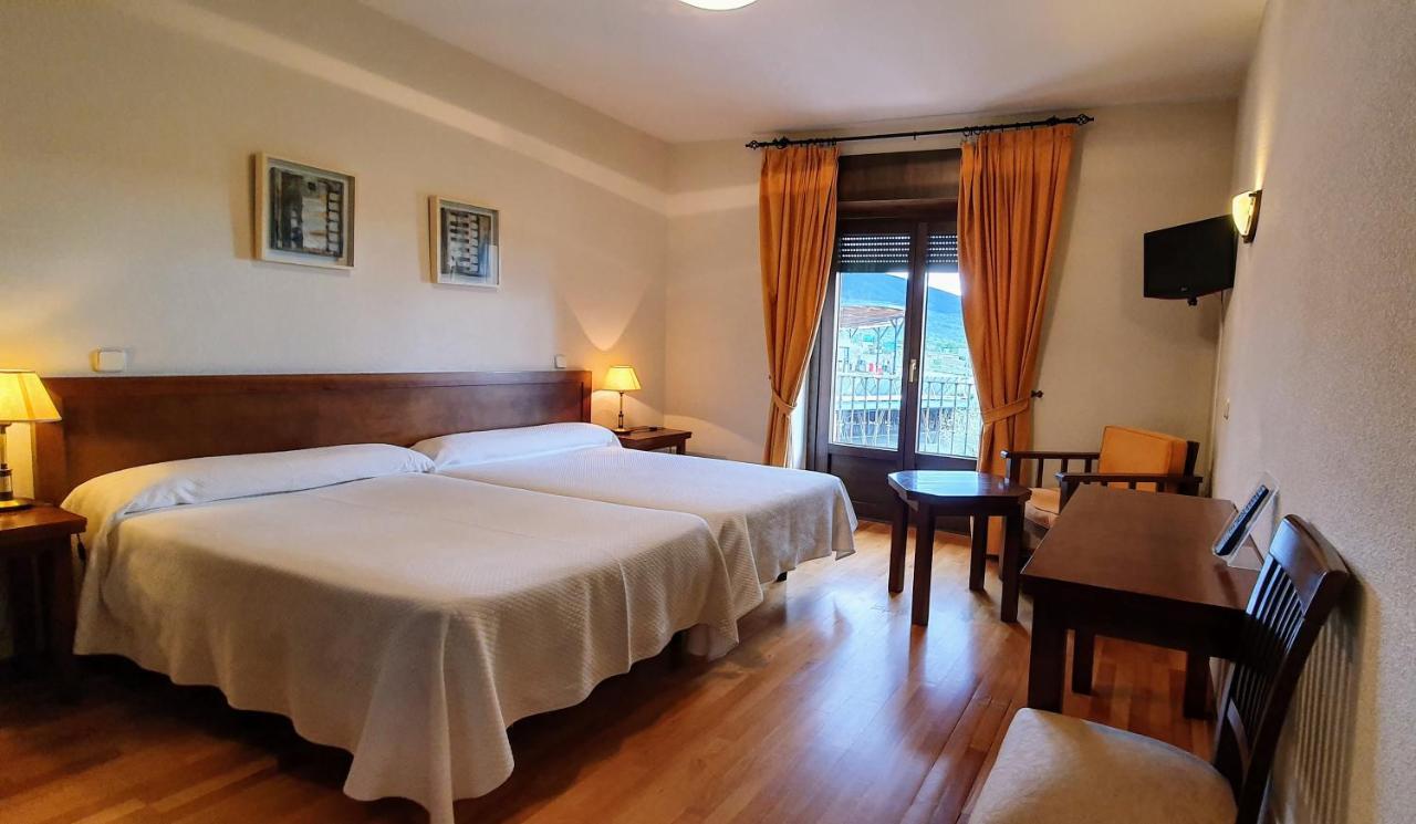 Hotel Mirasierra à Santo Tomé del Puerto Extérieur photo